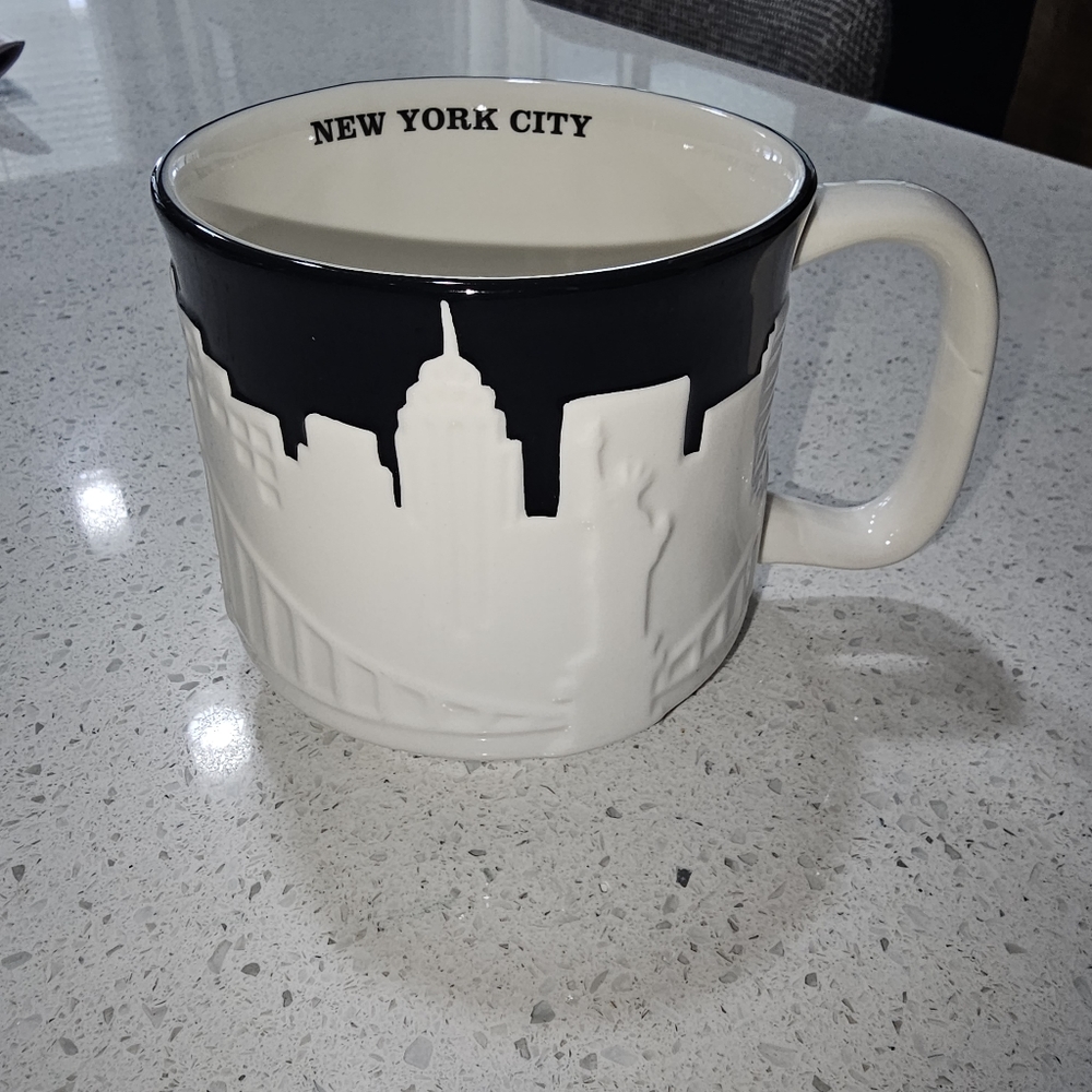 Starbucks 2010 New York City 3D Relief Skyline Mug 16oz Taxi - Picture 7 of 10